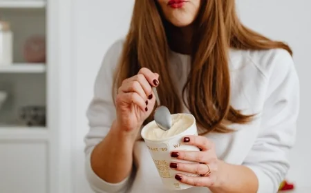 Mniej cukru w diecie. Co naprawdę dzieje się z ciałem, kiedy odstawiamy słodkie