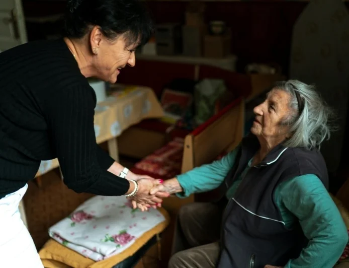 „Pflege-Polin” w Niemczech: nieformalny filar opieki domowej i jego cena