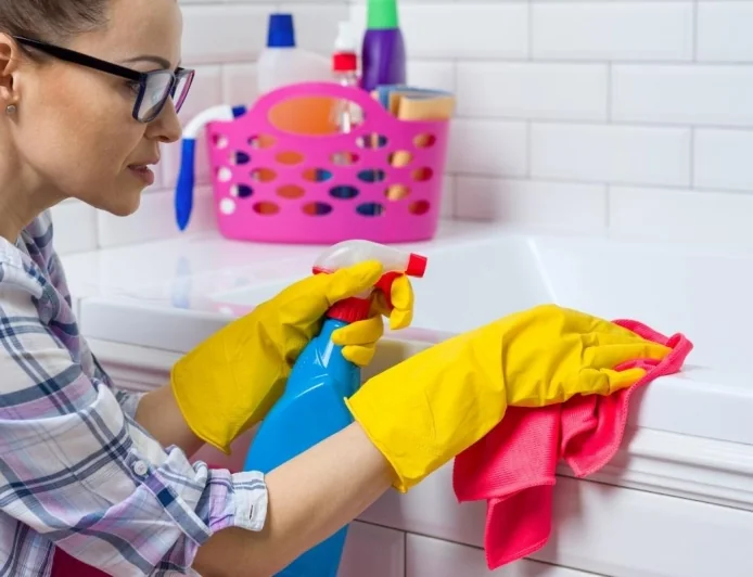 Sprzątanie bez umowy. Dlaczego praca w niemieckich domach wciąż odbywa się „na czarno”