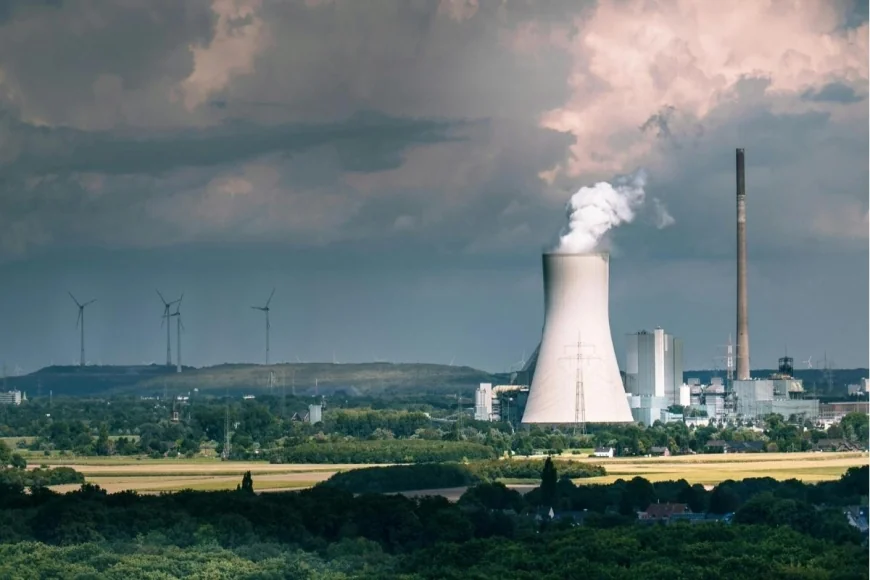 Strom drożeje, zima naciska. Czy Niemcy wrócą do atomu i czy to obniży rachunki?