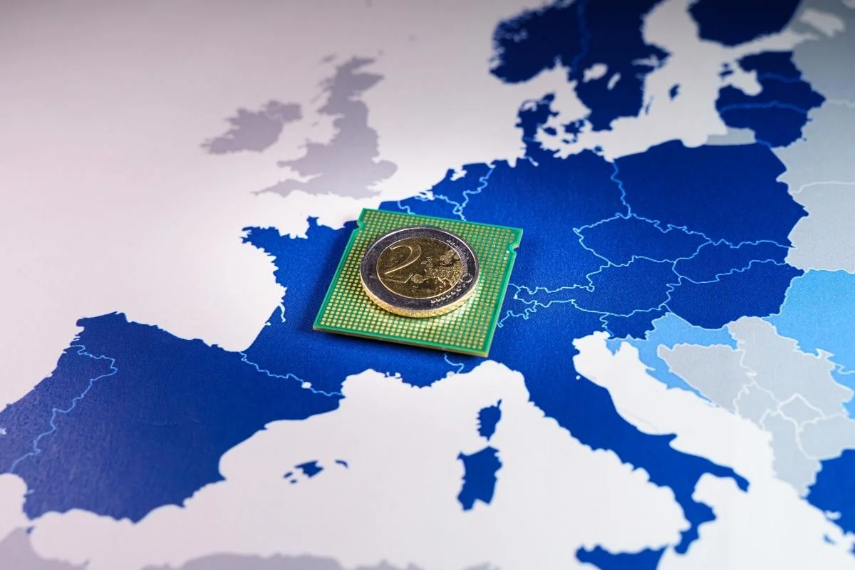 Cyfrowe euro coraz bliżej. UE chce alternatywy dla Visy i Mastercard, ale obiecuje anonimowość jak przy gotówce