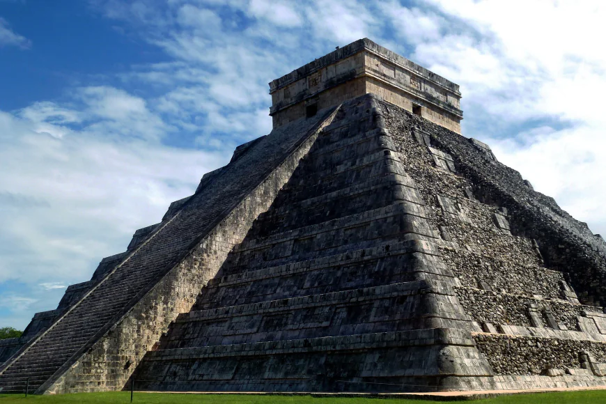 W jakim kraju znajduje się Chichen Itza?